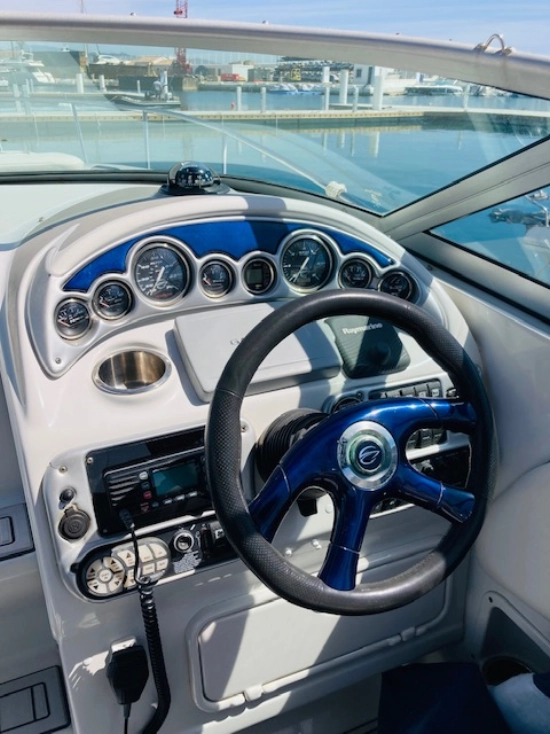 Crownline 270 CR usado à venda