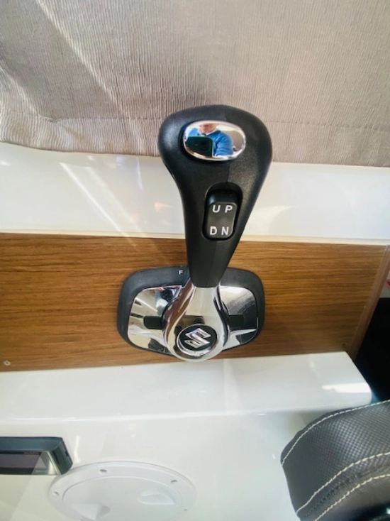 Jeanneau Merry Fisher 795 de segunda mano en venta