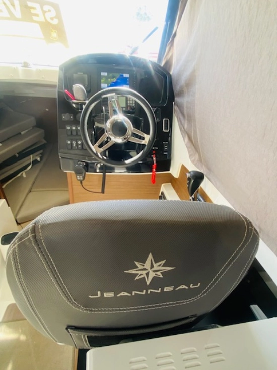 Jeanneau Merry Fisher 795 de segunda mano en venta