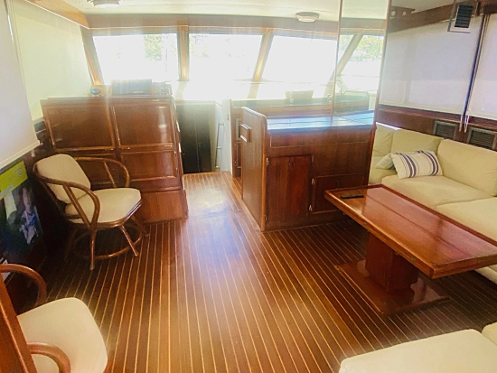 Hatteras Yachts 55 Convertible usado à venda