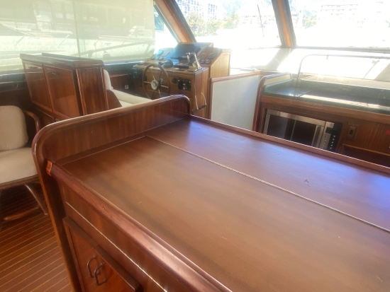 Hatteras Yachts 55 Convertible usado à venda