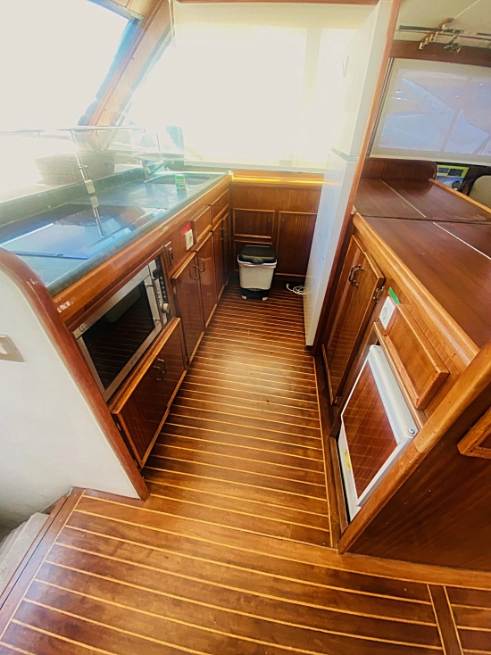 Hatteras Yachts 55 Convertible usado à venda