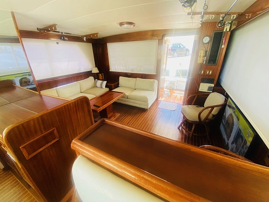 Hatteras Yachts 55 Convertible usado à venda