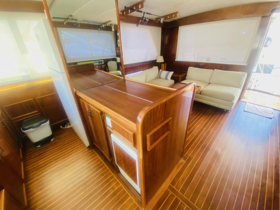 Hatteras Yachts 55 Convertible usado à venda