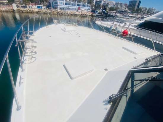 Hatteras Yachts 55 Convertible usado à venda