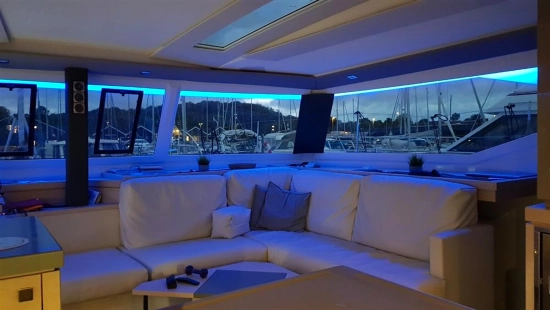 Fountaine Pajot Saona 47 (maestro) usado à venda