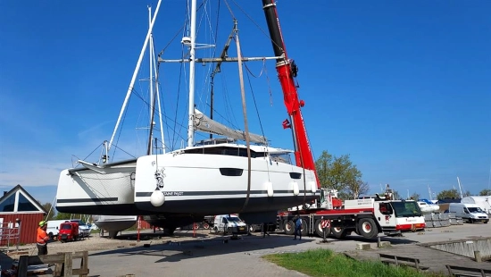 Fountaine Pajot Saona 47 (maestro) usado à venda