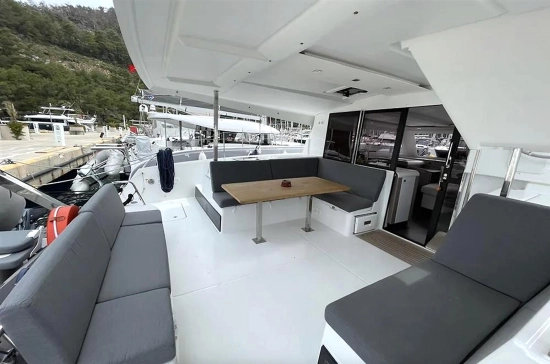 Fountaine Pajot Isla 40 usado à venda