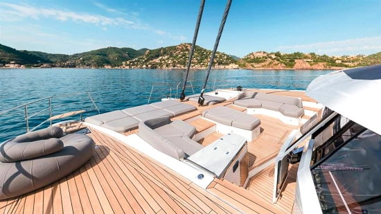 Fountaine Pajot Thira 80 nuova in vendita
