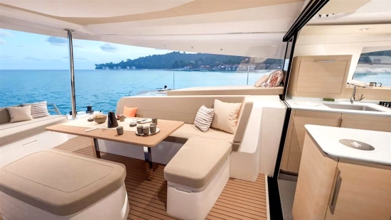 Fountaine Pajot 48 nuova in vendita