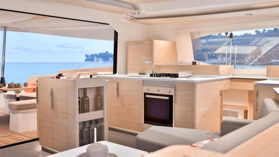 Fountaine Pajot 48 nuova in vendita