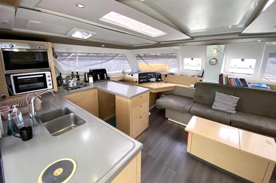 Fountaine Pajot Helia 44 usata in vendita