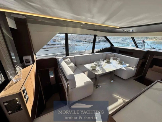 Jeanneau Prestige m48 usado à venda