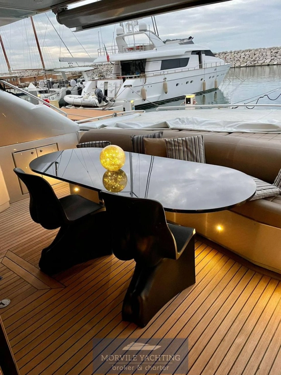 Pershing 76 usado à venda