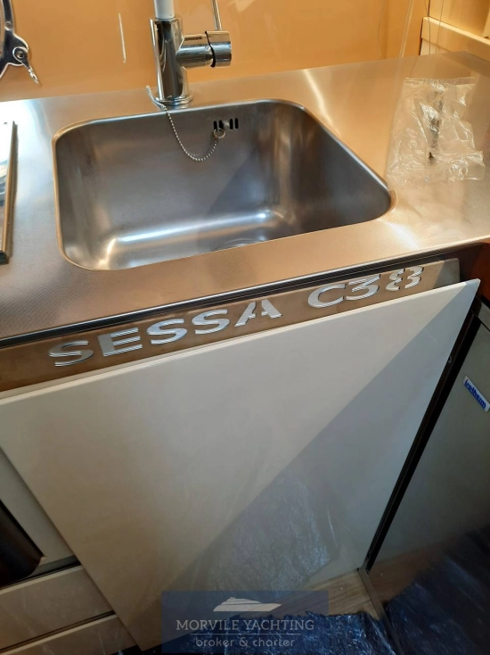 Sessa Marine C38 usata in vendita