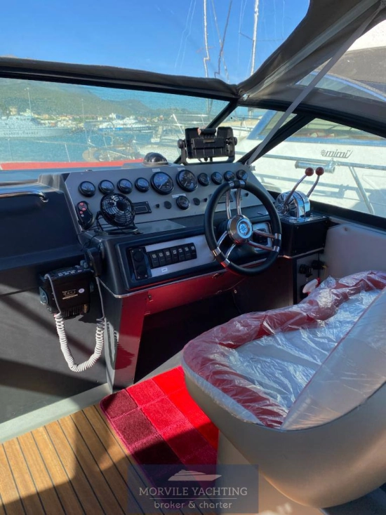 Sea Ray 30 Sun Dancer usado à venda