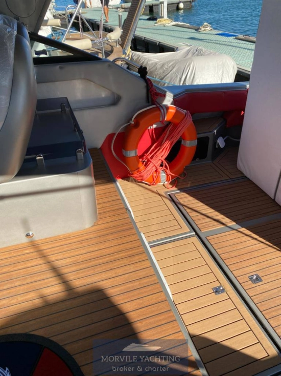 Sea Ray 30 Sun Dancer usado à venda