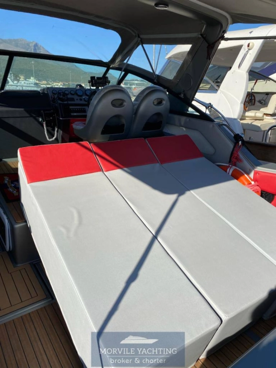 Sea Ray 30 Sun Dancer usado à venda