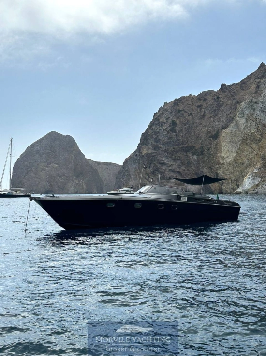 Magnum Marine 53 usata in vendita