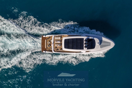 Ferretti Infiynito 90 usado à venda