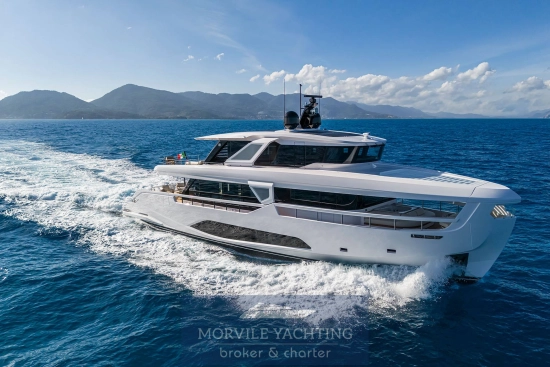 Ferretti Infiynito 90 usado à venda