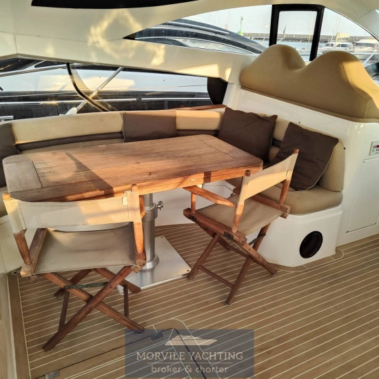 Sunseeker Predator 68 usata in vendita