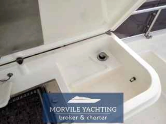 Ferretti 592 usado à venda
