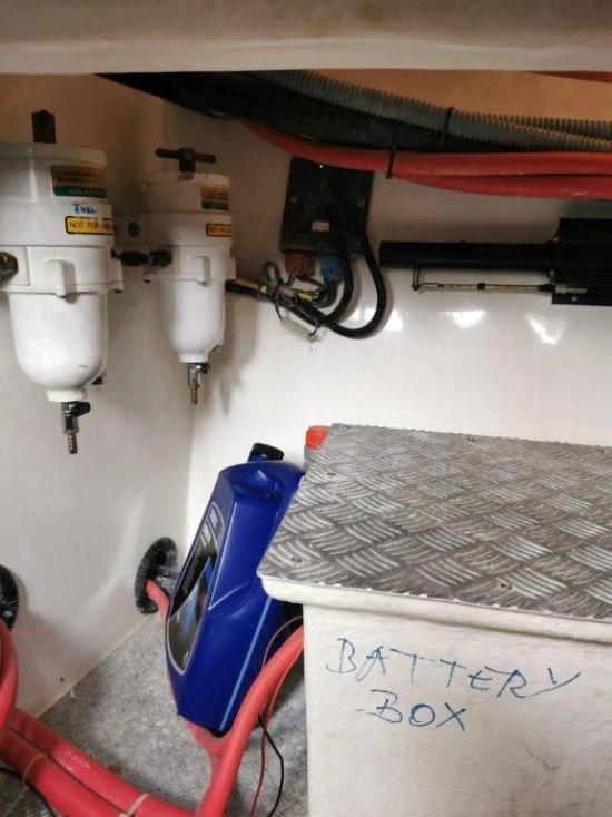 Sealine 39 SC usado à venda