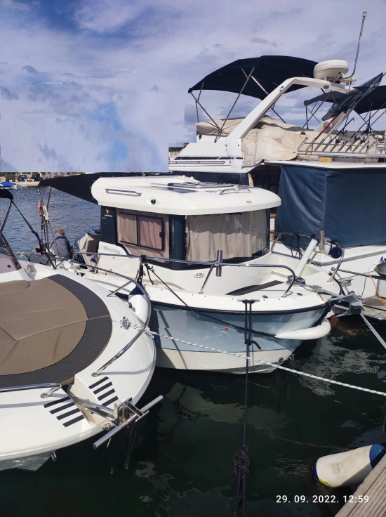 Quicksilver Pilothouse 605 de segunda mano en venta