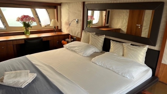Sunseeker Manhattan 60 usado à venda