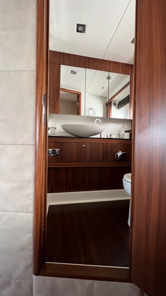 Sunseeker Manhattan 60 usado à venda