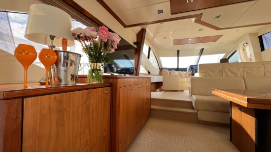Sunseeker Manhattan 60 usado à venda