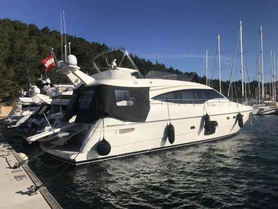 Ferretti 592 de segunda mano en venta