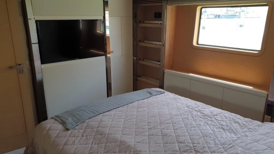 Benetti Delfino 93 de segunda mano en venta