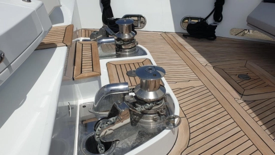 Benetti Delfino 93 de segunda mano en venta