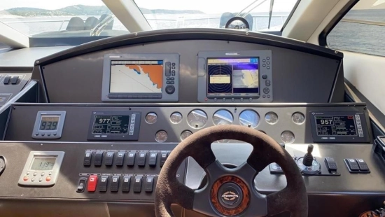 Sunseeker Predator 72 usata in vendita
