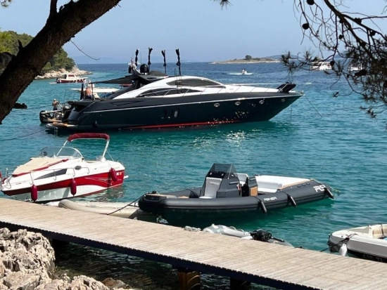 Sunseeker Predator 72 usata in vendita