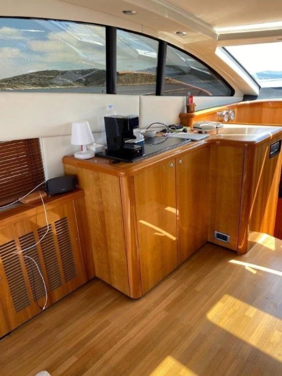 Sunseeker Predator 72 usata in vendita