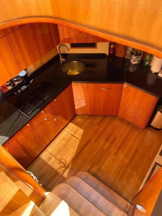 Sunseeker Predator 72 usata in vendita