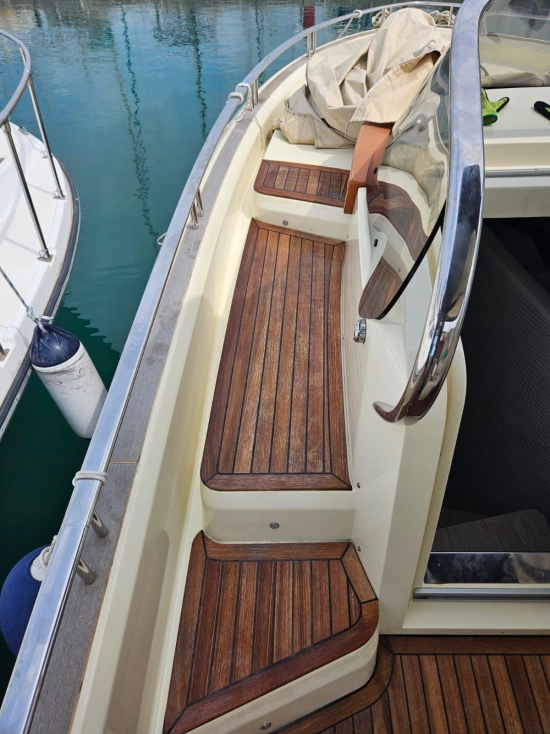 Invictus Yacht GT 370 S usado à venda