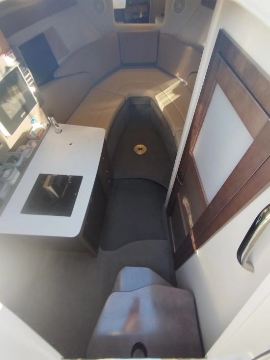 Bayliner 855 Cruiser usado à venda