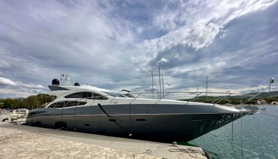 Sunseeker Predator 74 usata in vendita