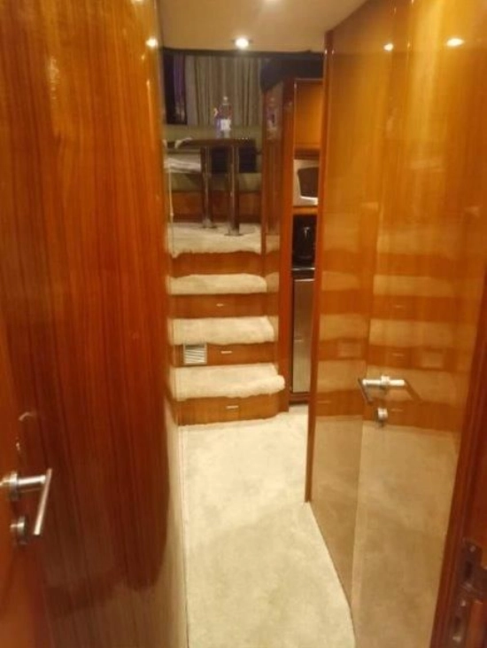 Custom 42 usata in vendita