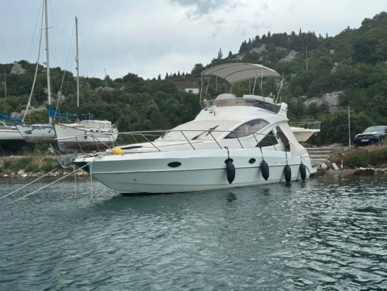 Custom 42 usata in vendita