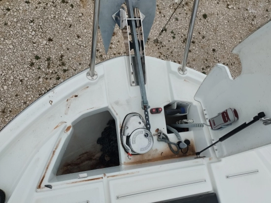 Beneteau Antares 9 OB usata in vendita