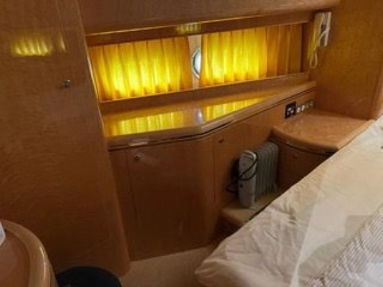 Elegance Yacht 65 usata in vendita