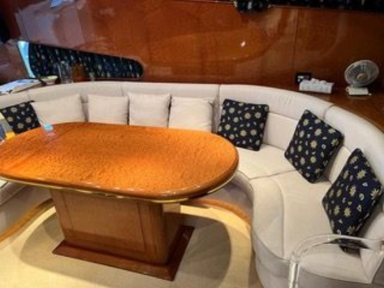 Elegance Yacht 65 usata in vendita