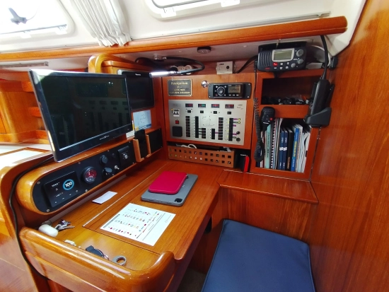 Elan Marine 381 usata in vendita