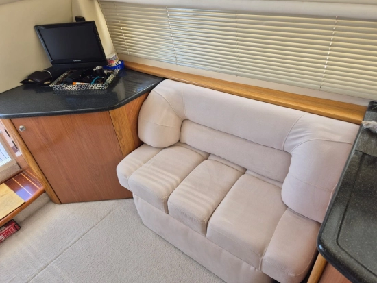 Sealine F37 usado à venda