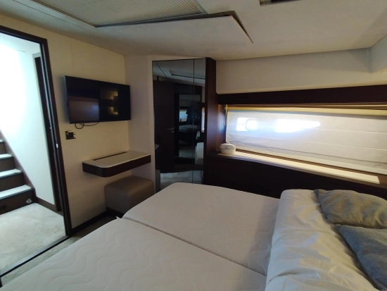 Prestige 590 usata in vendita